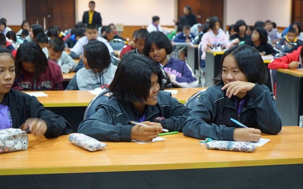 โครงการพัฒนาศักยภาพผู้เรียนในระดับการศึกษาขั้นพื้นฐาน ค่ายภาษาไทย
