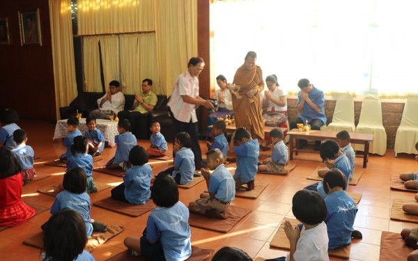 กิจกรรมทำบุญโรงเรียน