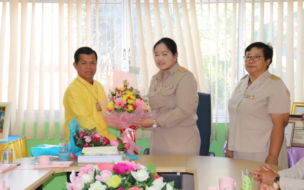 ยินดีต้อนรับผู้อำนวยการรสริน  เต็มปลื้ม