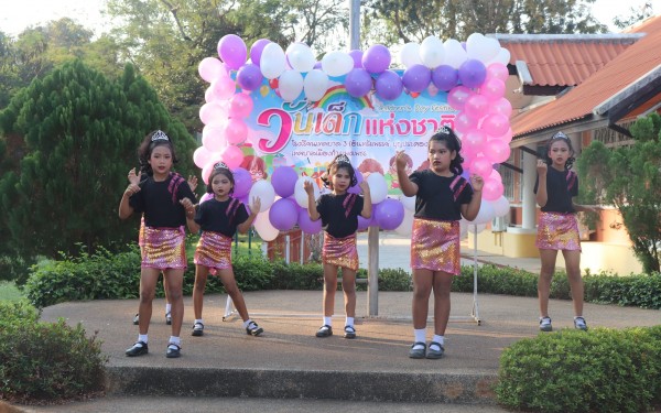 วันที่ 28 มกราคม 2565 โรงเรียนเทศบาล 3 (อินทรัมพรรย์  บุญประคองพิทยาคม) ได้ดำเนินการดำเนินการจัดงานวันเด็กเเห่งชาติให้กับนักเรียนในวันศุกร์ที่ 28 มกราคม 2565  โดยมีวัตถุประสงค์เพื่อกระตุ้นให้เด็กได้ตระหนักถึงความสำคัญของตนรู้จักหน้าที่เป็นคนดีมีคุณธรรมและ