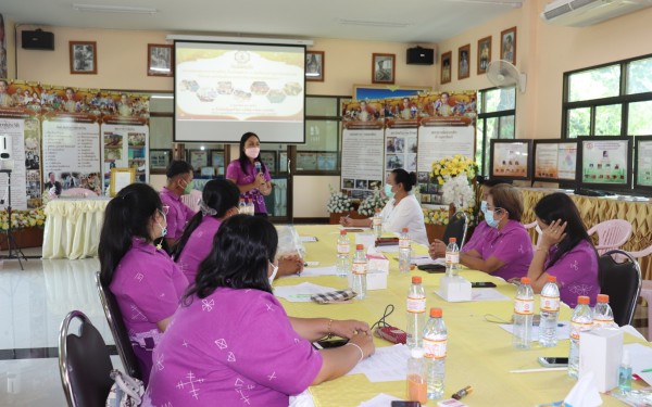 วันที่ 5-6 พฤษภาคม 2565 โรงเรียนเทศบาล ฯ นำโดย ผอ.รสริน เต็มปลื้ม นำคณะครูและบุตลากรทางการศึกษาเดินทางไปศึกษาดูงาน ณ โรงเรียนลับแลศรีและโรงเรียนเทศบาลหัวดง (ป.อังกูร) เพื่อดำเนินการเตรียมความพร้อมรับการประเมินสถานศึกษาพอเพียง