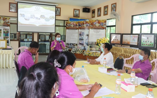 วันที่ 5-6 พฤษภาคม 2565 โรงเรียนเทศบาล ฯ นำโดย ผอ.รสริน เต็มปลื้ม นำคณะครูและบุตลากรทางการศึกษาเดินทางไปศึกษาดูงาน ณ โรงเรียนลับแลศรีและโรงเรียนเทศบาลหัวดง (ป.อังกูร) เพื่อดำเนินการเตรียมความพร้อมรับการประเมินสถานศึกษาพอเพียง