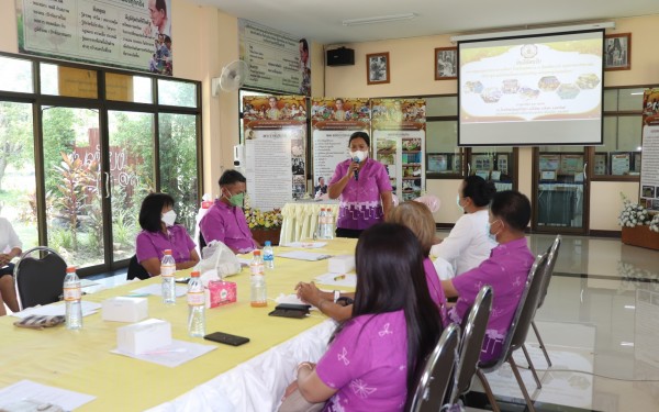 วันที่ 5-6 พฤษภาคม 2565 โรงเรียนเทศบาล ฯ นำโดย ผอ.รสริน เต็มปลื้ม นำคณะครูและบุตลากรทางการศึกษาเดินทางไปศึกษาดูงาน ณ โรงเรียนลับแลศรีและโรงเรียนเทศบาลหัวดง (ป.อังกูร) เพื่อดำเนินการเตรียมความพร้อมรับการประเมินสถานศึกษาพอเพียง