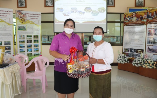วันที่ 5-6 พฤษภาคม 2565 โรงเรียนเทศบาล ฯ นำโดย ผอ.รสริน เต็มปลื้ม นำคณะครูและบุตลากรทางการศึกษาเดินทางไปศึกษาดูงาน ณ โรงเรียนลับแลศรีและโรงเรียนเทศบาลหัวดง (ป.อังกูร) เพื่อดำเนินการเตรียมความพร้อมรับการประเมินสถานศึกษาพอเพียง