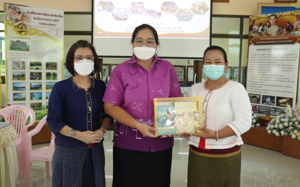 วันที่ 5-6 พฤษภาคม 2565 โรงเรียนเทศบาล ฯ นำโดย ผอ.รสริน เต็มปลื้ม นำคณะครูและบุตลากรทางการศึกษาเดินทางไปศึกษาดูงาน ณ โรงเรียนลับแลศรีและโรงเรียนเทศบาลหัวดง (ป.อังกูร) เพื่อดำเนินการเตรียมความพร้อมรับการประเมินสถานศึกษาพอเพียง