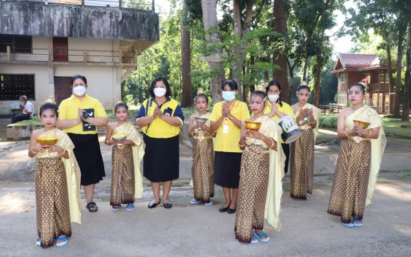 ภายใต้การนำของ นายชัยวัฒน์ ศุภอรรถพานิช นายกเทศมนตรีเมืองกำแพงเพชร วันที่ 12 ตุลาคม 2565 ผู้บริหาร คณะครู บุคลากรทางการศึกษา  นักศึกษาฝึกประสบการณ์วิชาชีพครู และนักเรียนโรงเรียนเทศบาล ๓ (อินทรัมพรรย์ บุญประคองพิทยาคม) ได้จัดกิจกรรมเพื่อส่งเสริมการมีส่วนร่