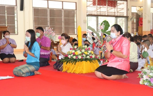 กิจกรรมวันสำคัญทางพระพุทธศาสนา วันอาสาฬหบูชา และเทศกาลประเพณีแห่เทียนวันเข้าพรรษา