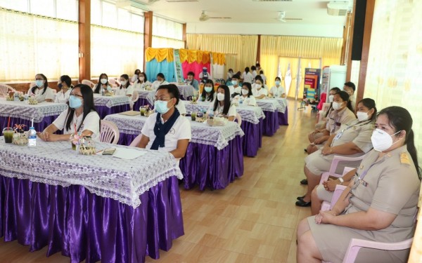 ต้อนรับคณะศึกษาดูงานการจัดการศึกษาของโรงเรียนขนาดเล็ก แนวทางการดำเนินการโรงเรียนพอเพียงในสถานศึกษา แหล่งเรียนรู้ “ตามรอย พ่อสอน” ตามโครงการส่งเสริมกิจกรรมโดยน้อมนำหลักปรัชญาเศรษฐกิจพอเพียงและโรงเรียนส่งเสริมคุณธรรมศีลธรรมนำการศึกษา