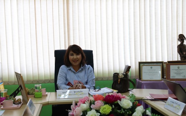 รองโชติกา ฐิตะชนภัค รองนายกเทศมนตรีเมืองกำแพงเพชร ตรวจเยี่ยมการจัดการเรียนการสอน และโครงการอาหารกลางวันอาหารเสริมนม